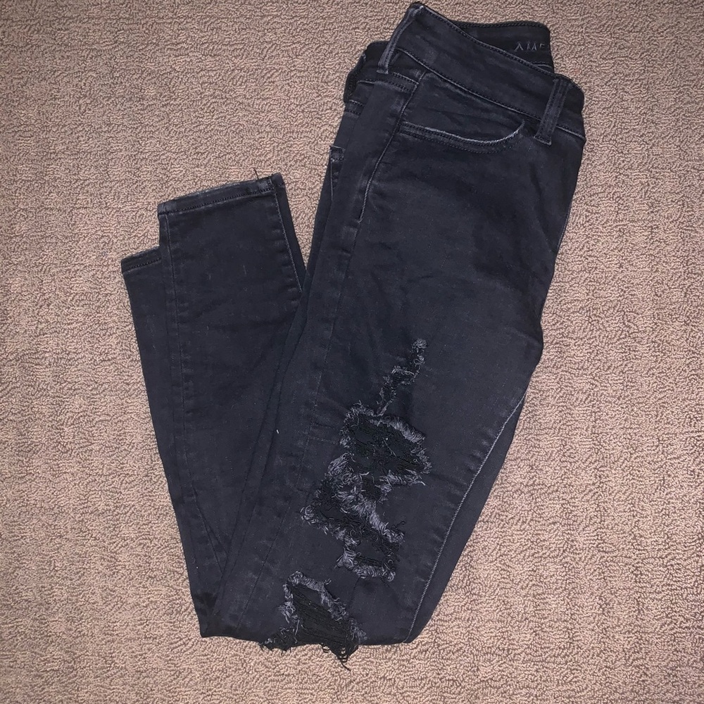 GREAT CONDITION AMERICAN EAGLE JEANS